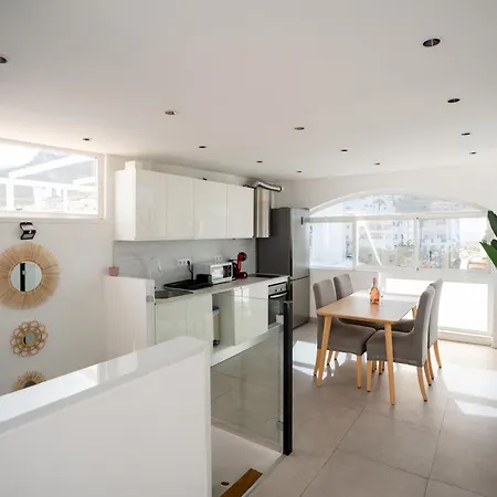 Duplex Ocean View Terrace 펜션 *