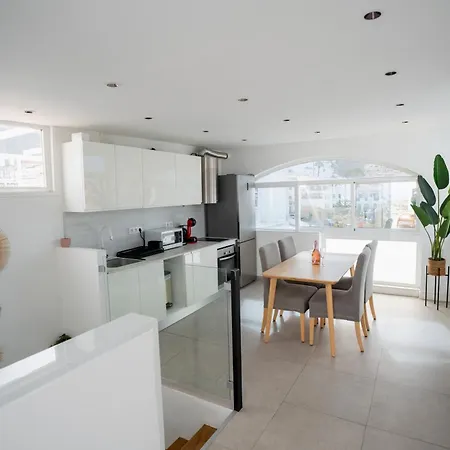 Duplex Ocean View Terrace 펜션 아데제